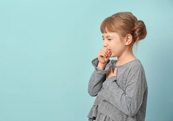 Trẻ bị ho khan nặng có thể dẫn đến mất giọng 